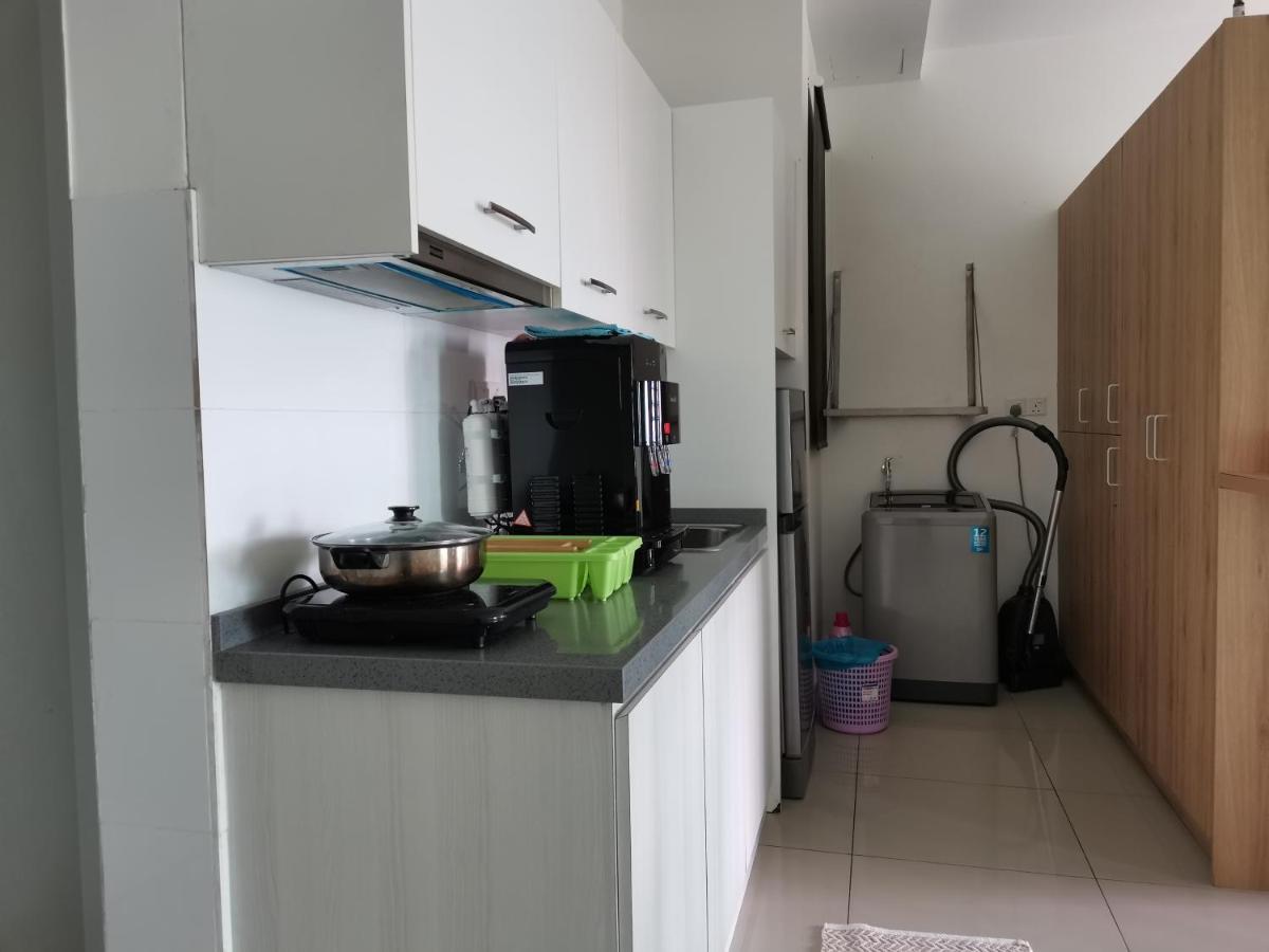 Studio Apartment Cyberjaya Near Bus Terminal Exteriör bild